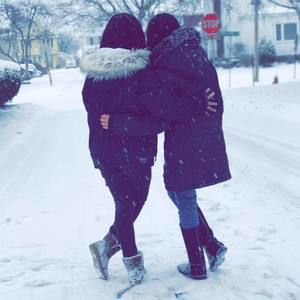 Meet your Posher, Mia